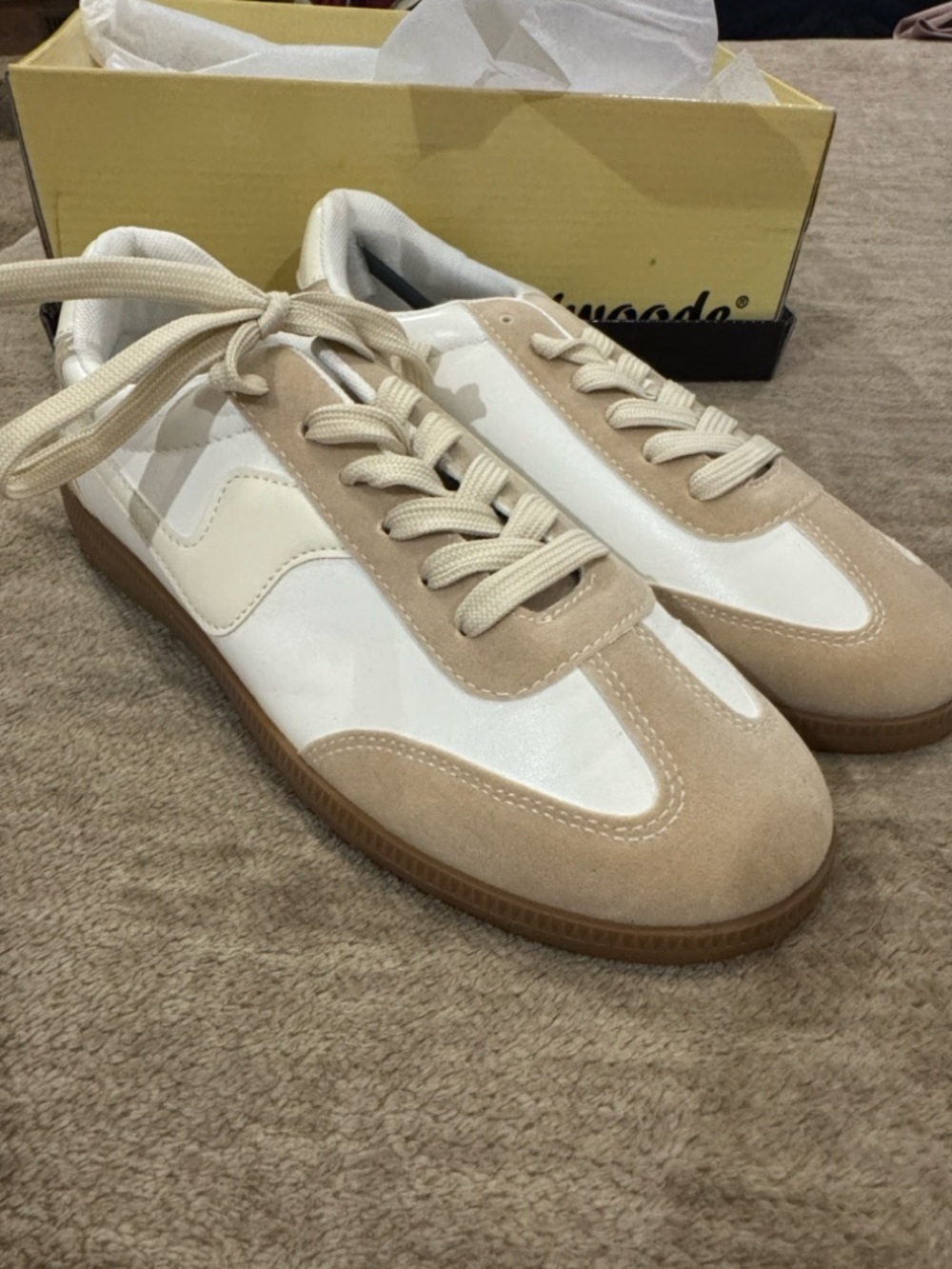 Outwoods Beige and White Retro-Inspired Athletic Sneakers